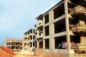 Νέα «βουτιά» στις τιμές των ακινήτων
